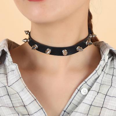 China Lady Punk Rock Hot Sale Women's Harajuku Gothic Scarf Spike Rivet Buckle Collar PU Leather Necklace Hot Sale for sale