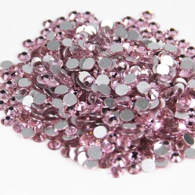 China High Quality SS20 Gemstone Adhesive Flatback Applique Round Rhinestone Glass Wholesale Light Pink Rhinestone for sale