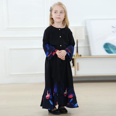 China Modest Muslimah Styling 2021 New Muslim Children Fashion Horn Stitching Long Sleeve Full Button Slim Kids Muslim Dress for sale