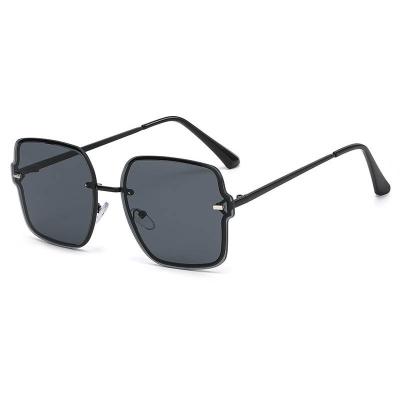 China For Reading Glasses 2022 New Fashion Design Metal Square Frame Sunglasses For Men Women UV400 Sunglasses for sale