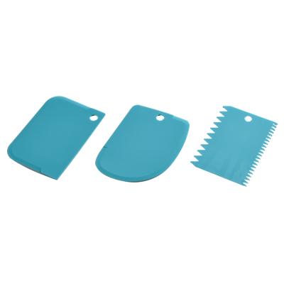 China Sustainable Pastry Plastic Cutter PP Dough Scraper New Products Plastic Scraper for sale