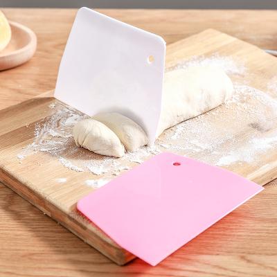 China Household Sustainable Plastic Bakery D Shaped Flour Bread Cake Dough Scraper Cutter for sale