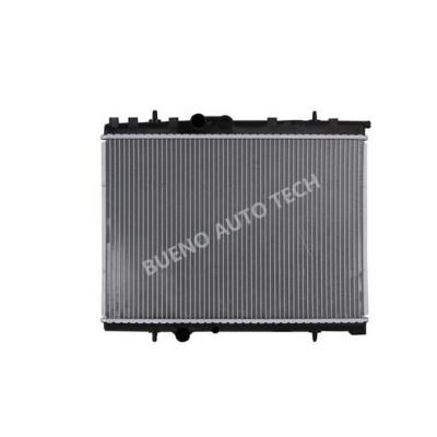 China Engine Spare Parts Car Radiator 133085 / 133086 Water Cooling System 380*538 for sale