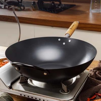 China Non Viable Hot Sale High Quality Stick Die Casting Cast Iron Kitchen Gold Cooking Kit for sale