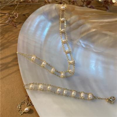 China Freshwater female clavicle chain pearl necklace CIA double choker cute handmade necklace bracelet for sale