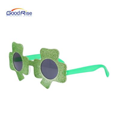 China Fashion Sunglasses Fast Delivery Green Shamrock Funny Sun Glasses For St Patrick's Day Party Irish Day Party Sunglasses for sale