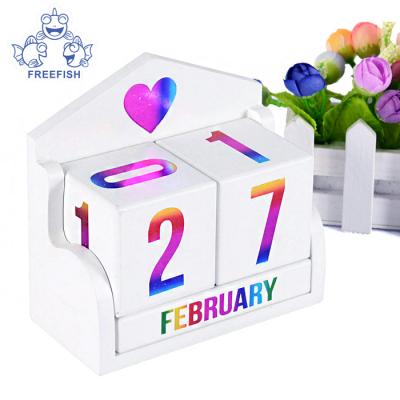 China Other FSC Customized Wooden Perpetual Calendar, Chic Creative Wooden Cubes Daily Perpetual Desk Calendar for sale