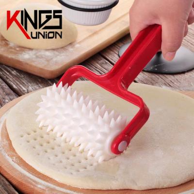 China Beautiful and safe durable plastic needle roller pizza for sale