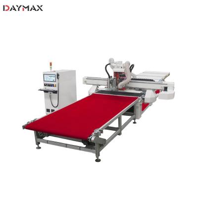 China Good Price Wood Furniture CNC Wood Cutting Engraving Machine 1525 With Automatic Tool Switch UAE Online Shopping for sale