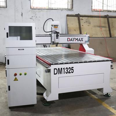 China Daymax 2030 2040 Automation CNC Furniture Router / 1325 Woodworking Engraving Cutting Machines / CNC Wood Carving Router for sale