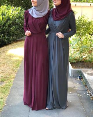 China Modest Muslimah Styling 2021 Classic Muslim Fashion Islam Dubai Oman Long Dark Gray Black Dress Simple and Elegant Middle East Fashion for sale