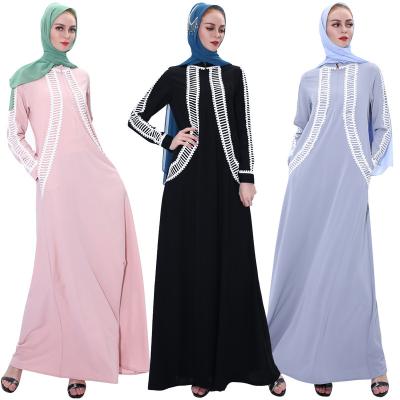 China Breathable Ladies Muslim Dress Lace Sheath Long Islamic Arab Traditional Turkish Long Dress Dubai Abaya Loose Dress for sale