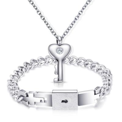 China CLASSIC CLASSIC CLASSIC Couples Necklace Bracelet Couples Jewelry Wedding Stainless Steel Bridal Jewelry Set, OEM/ODM Accept for sale