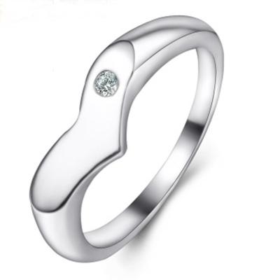 China CLASSIC CLASSIC Simple Heart Ring Design of 925 Sterling Silver Jewelry Platinum-Plated Charm for sale