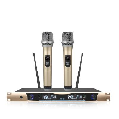 China Handheld Fixed Frequency Dynamic Show UHF Band Church Mic For Karaoke Wedding Party Dual Channels Headset Microphone Wireless Microphone for sale