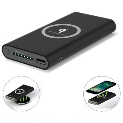 China Radio Charging 3 in 1 Wireless Power Bank New Product 6000mah 10000mah Portable Power Bank Charger Power Bank for sale