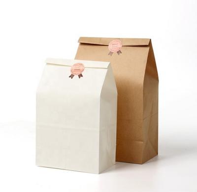 China Eco Recyclable Take Away Brown Paper Bag For Breads Wholesale Square Bottom Paper Bag Food For Backery for sale