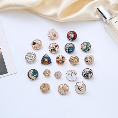 China Custom Colored Zinc Alloy Metal Leg Dry Cleaning Factory Price Metal Sewing Button Button For Clothes Coats for sale