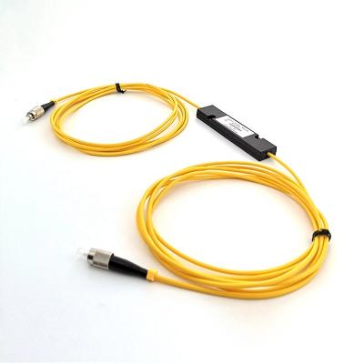 China Insensitive Single Stage Bias Wavelength 1550nm Single Stage ABS Bundle Fiber Optic Isolator With 3mm SM Pigtail FC/PC for sale