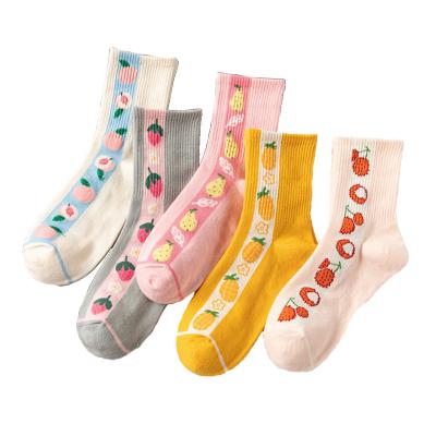 China Viable Cartoon Patterned Women's Short Institute Of Statistics Women Print Funny Colorful Cute Wind Socks Concise College Socks for sale