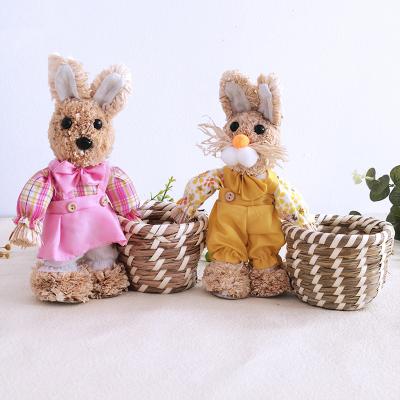 China New Design Handmade Straw Easter Basket Modern Contracted Standing Plush Rabbit, Chick, Bear Basket Kids Gift Easter Crafts Decoration for sale