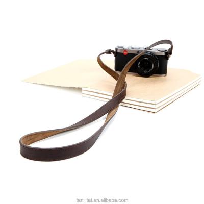 China Easy-Wear Tan Leather Neck Strap Leather Camera Strap with Wrist Straps for sale