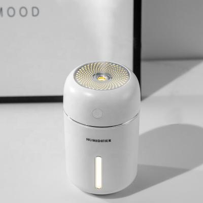 China 2021 Hot Selling Car Cool Mist Mini Humidifier Personal Care Portable Usb Spray Moisturize Ultrasonic Desktop Air Humidifier for sale