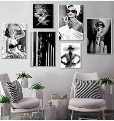 China Modern Beauty Wall Picture Painting Modern Home Wall Art Black White Underwater Woman Fashion Decor Print Sexy Female Canvas Art for sale