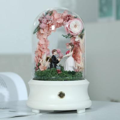 China Premium Real Preserved Flowers LED & Blue Tooth Speaker (Sweetest Love) 12.5*12.5*17 Gift Set for sale