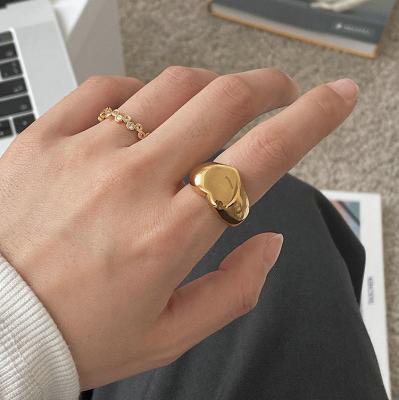 China YOHAPP Hot Sale Environmentally Friendly Charm Ring Vintage Jewelry Gold Plating Finger Love Heart Chunky Engraved Band Ring Retro 18K for sale