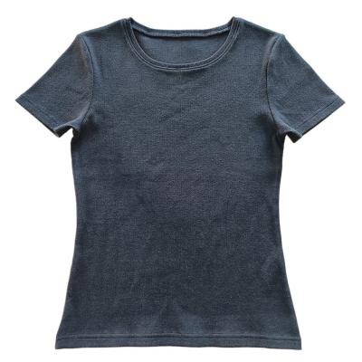 China Camisetas de algodón teñido de espandéx de 2*2 costillas de mujer con diseño moderno y básico en venta