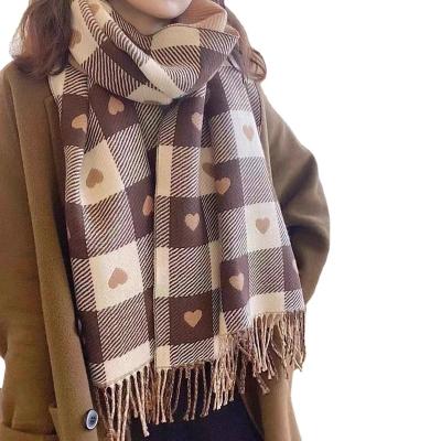 China Autumn and winter new cashmere ladies heart plaid European and American European warm pattern with tassel shawl fashion scarf for sale