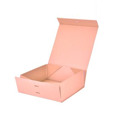 China Custom Logo Luxury Handmade Pink Paper Folding Magnet Apparel Box Recyclable For T-shirt for sale