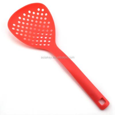 China Red Color Nylon 5-Piece Sustainable Kitchen Cookware Set Cooking Tools, Spoon, Strainer, Slotted Spatula, Ladles, Pasta Server for sale