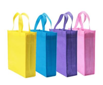 China foldable Non-Woven Bags,Eco-friendly Reusable Bag Non woven Grocery Tote bag,Custom Non Woven Shopping Bags & Totes for sale