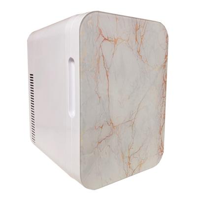 China Low Power Consumption 8L AC/DC Car Portable Refrigerator Freezer Mini Refrigerator Cosmetics for Makeup Mini Fridge for sale