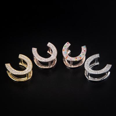 China Jewelry Romantic High Quality Fashion Alloy Scarf U Shaped Buckle Horseshoe Brooch for sale