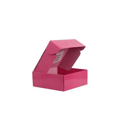 China Recycled Materials Hot Sale Elegant High Quality Garment Paper Box Packaging Box for sale