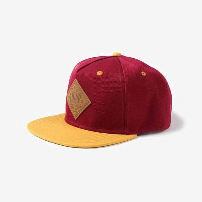 China COMMON Cheap Fashion Brim Low Profile Snapback Custom Empty Short Hat With Your Own Logo for sale