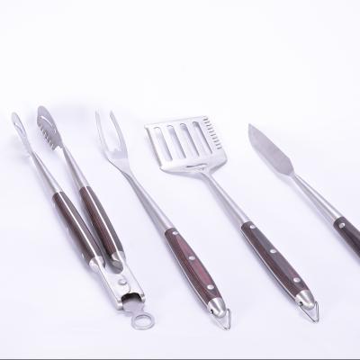 China Hot Sale 4 Pcs Easily Cleaned Stainless Steel Handle BBQ Tool Kit for sale