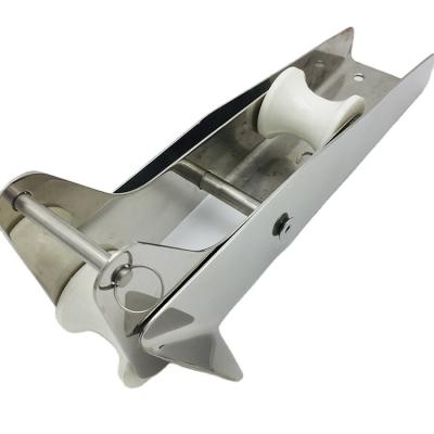 China Boat Hardware Fitting Stainless Steel Hinged Self Bow Anchor Pulley Roller Launching Bracket for sale