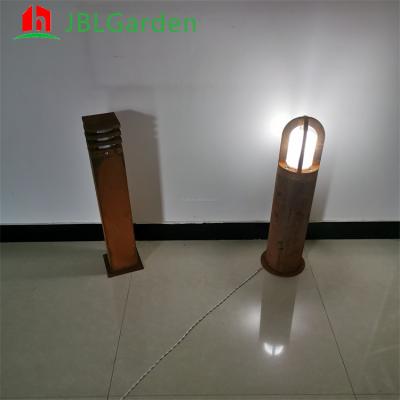 Chine Lumières de jardin de patio extérieures LED en acier Lumière de pelouse Bollard Lumière étanche à vendre