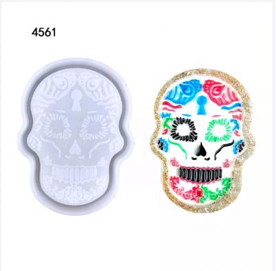 China Viable Factory Hot Sale Halloween Skull Resin Molds Ashtray Silicone Tray Mold for sale