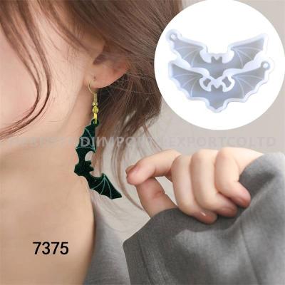 China Viable Factory Supply Direct Halloween Bat Resin Earring Casts Silicone Crystal Epoxy Earrings Pendant Mold for sale