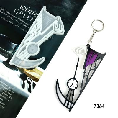 China Viable Wholesale Hand Harvester Skull Halloween Scythe Sickle Weapon Resin Key Chain Casts Crystal Epoxy Pendant Mold for sale