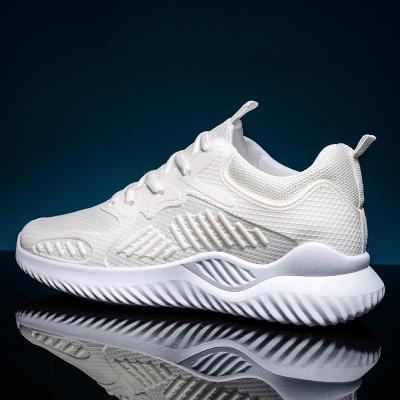 China 2022 fashion trend sh11750a new men's shoes sneakers mesh upper summer sports shoes for men's low price for sale