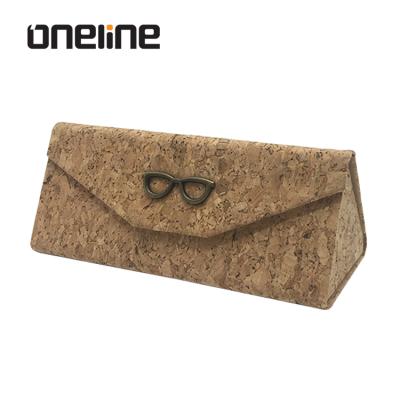 China Fashion Factory Magnetic Folding Case Metal Glass Case Surface Metal Outlet Shavings Protective Triangle Case Mini Logo Fold Case Glasses Box for sale