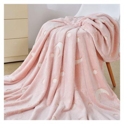 China PORTABLE High Quality Coral Fleece Blanket Glow in the Dark and Magical Warm Glow in the Dark Coral Fleece Blanket for sale