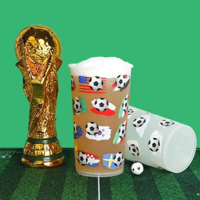 China 2022 Color Changing Plastic Reusable World Cup Product Party Beer Mug for sale