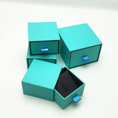 China Recycled Packaging Materials Custom Elegant Paper Ribbon Gift Display Boxes Wholesale for sale